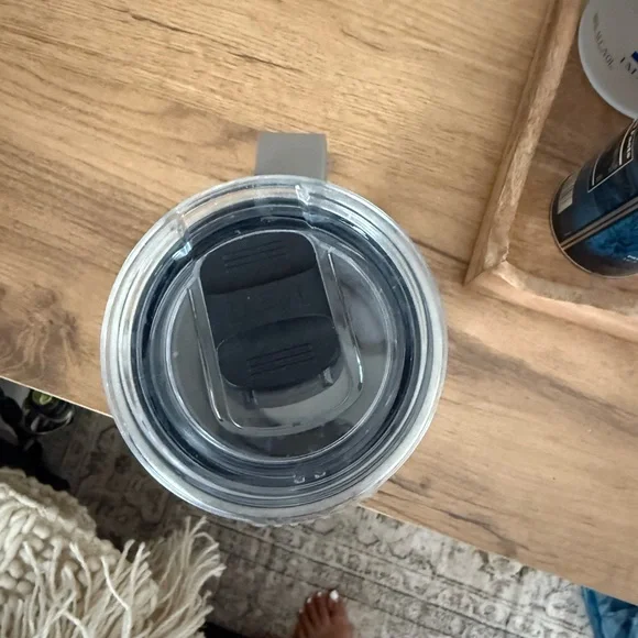 YETI Stainless Steel Gray Mug - Picture 2 of 5